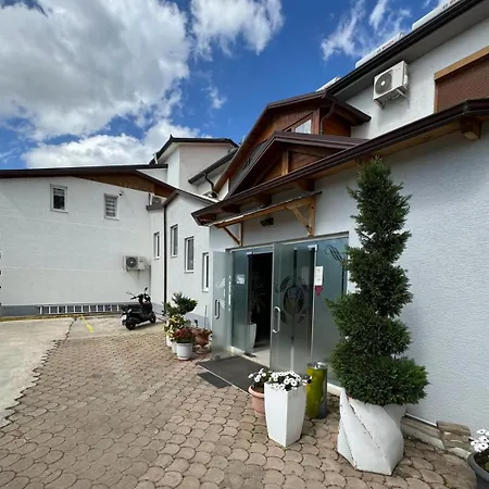 Imperium فندق Shkoze (Tirana)