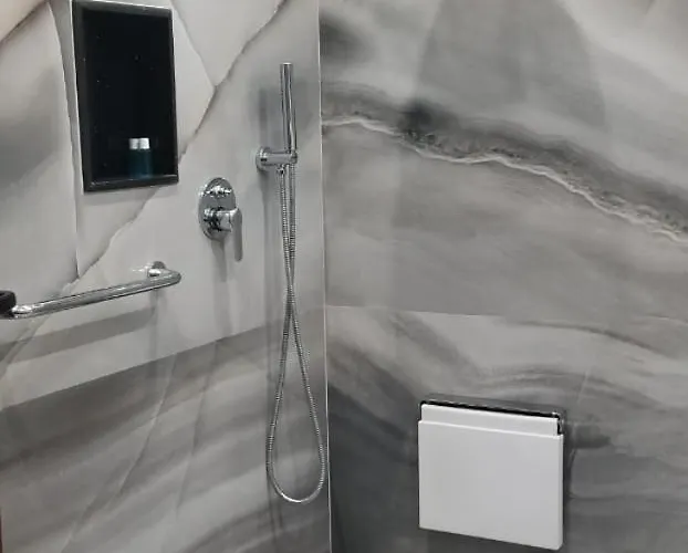 Imperium Hotel Shkoze (Tirana)