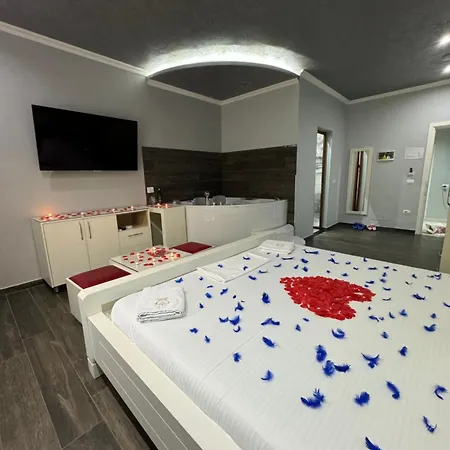 Imperium Shkoze (Tirana)