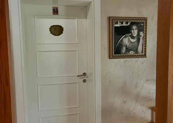 호텔 Imperium Shkoze (Tirana)